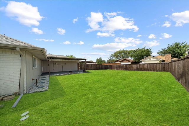 2303 Silverthorne Drive, Dallas, TX 75287