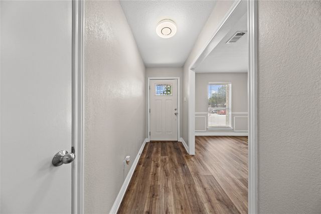 2303 Silverthorne Drive, Dallas, TX 75287