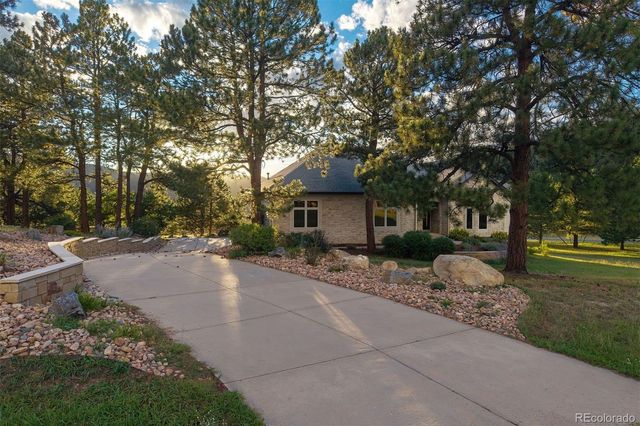 8061 Sugarloaf Road, Larkspur, CO 80118