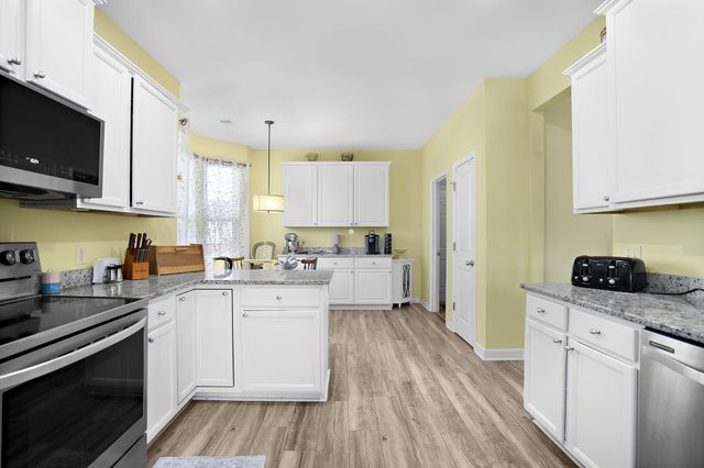 1011 Bridlewood Farms Parkway, Ridgeville, SC 29472