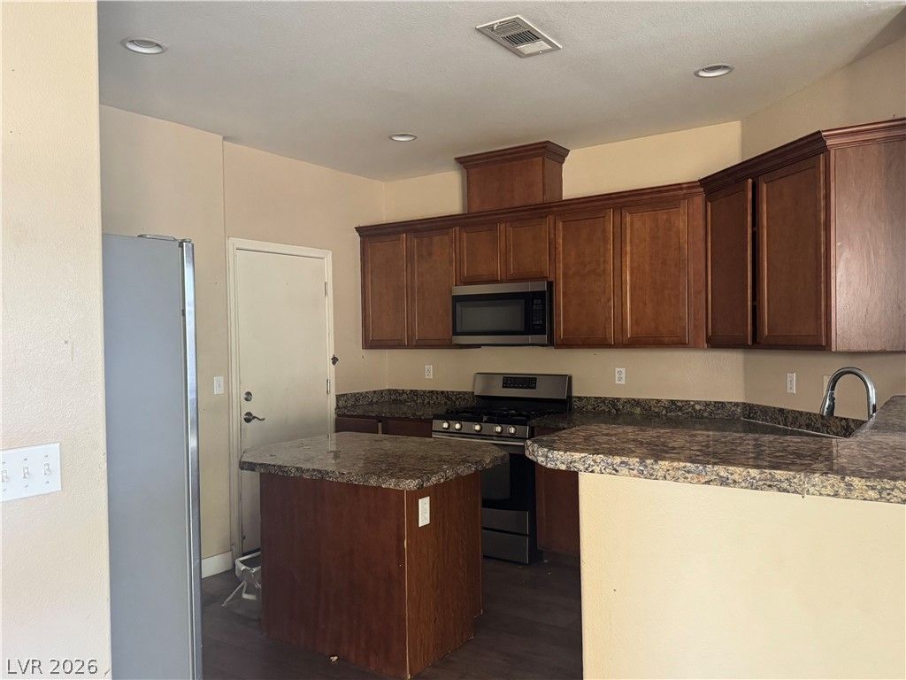 8141 Pink Desert Street, North Las Vegas, NV 89085 — photo 4