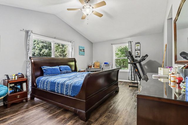 600 M 89, Plainwell, MI 49080
