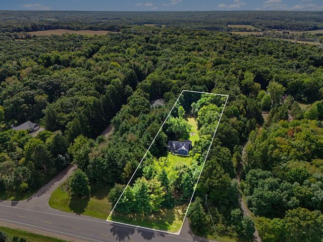 600 M 89, Plainwell, MI 49080