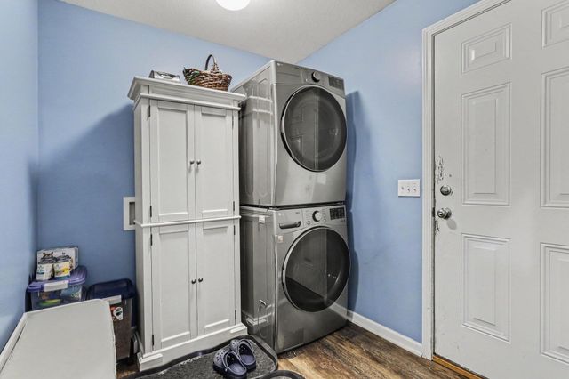 600 M 89, Plainwell, MI 49080
