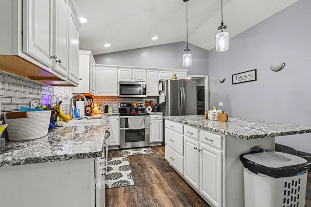 600 M 89, Plainwell, MI 49080