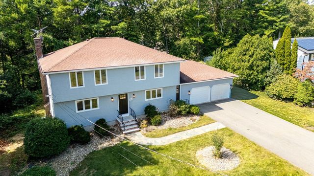 151 Rockland Dr, Brockton, MA 02301