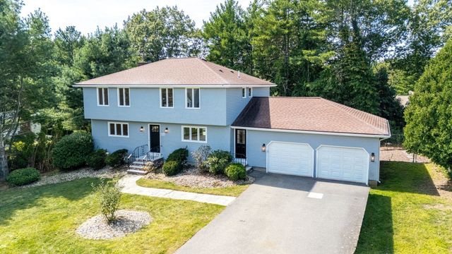 151 Rockland Dr, Brockton, MA 02301