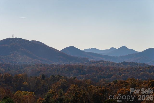 610 Storybook Villas Trail, Asheville, NC 28804