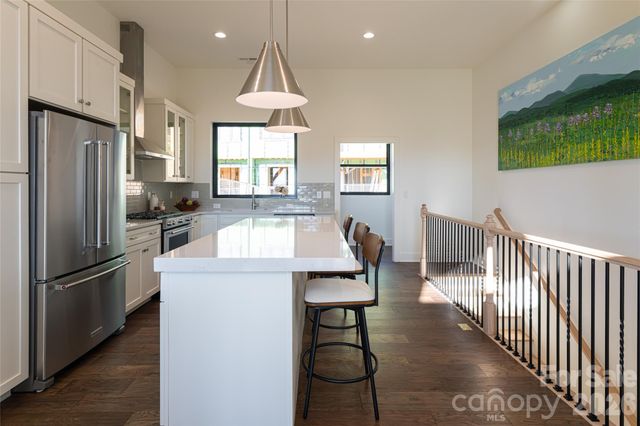 610 Storybook Villas Trail, Asheville, NC 28804