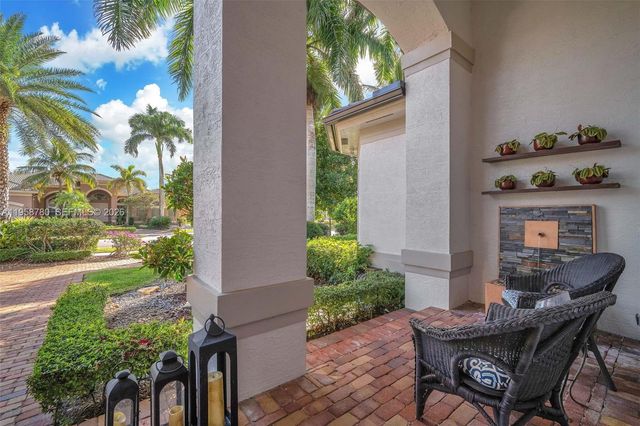 14931 SW 38th St, Davie, FL 33331