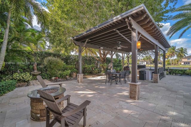 14931 SW 38th St, Davie, FL 33331