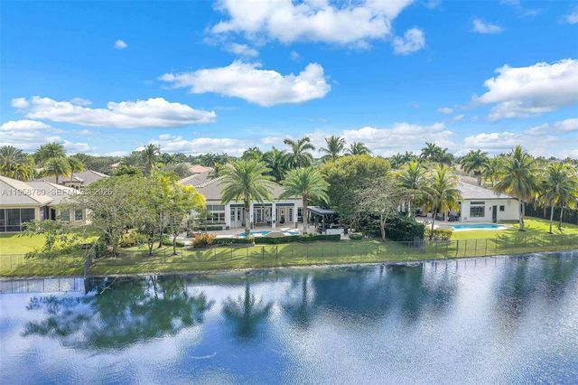 14931 SW 38th St, Davie, FL 33331