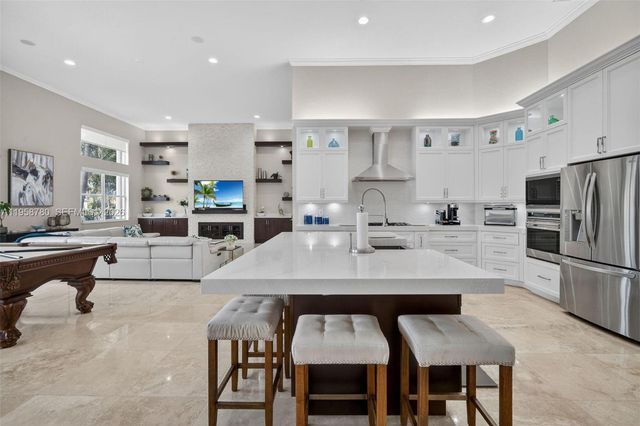 14931 SW 38th St, Davie, FL 33331