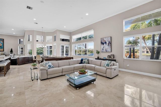 14931 SW 38th St, Davie, FL 33331