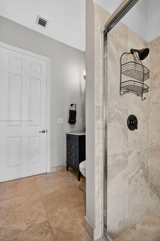 14931 SW 38th St, Davie, FL 33331