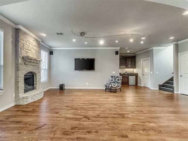 1109 Salvo Bridge Court, Edmond, OK 73034