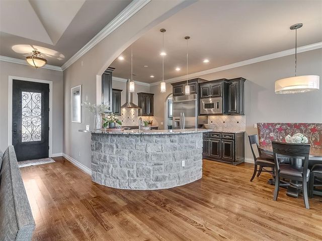 1109 Salvo Bridge Court, Edmond, OK 73034