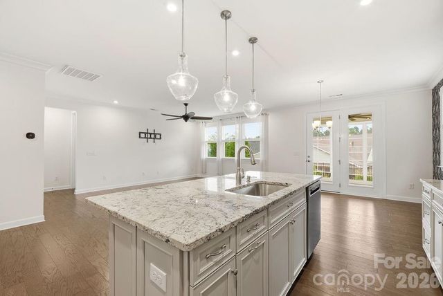 3024 Marchers Trace Drive, Charlotte, NC 28227