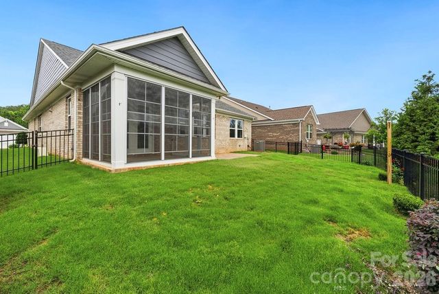 3024 Marchers Trace Drive, Charlotte, NC 28227