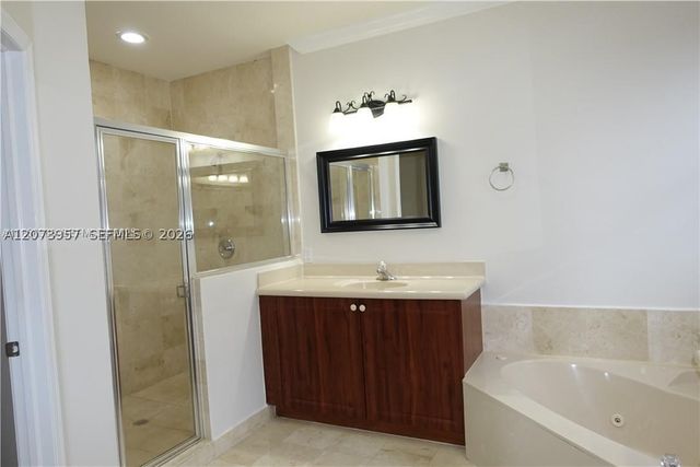 18125 NW 89th Ct, Hialeah, FL 33018