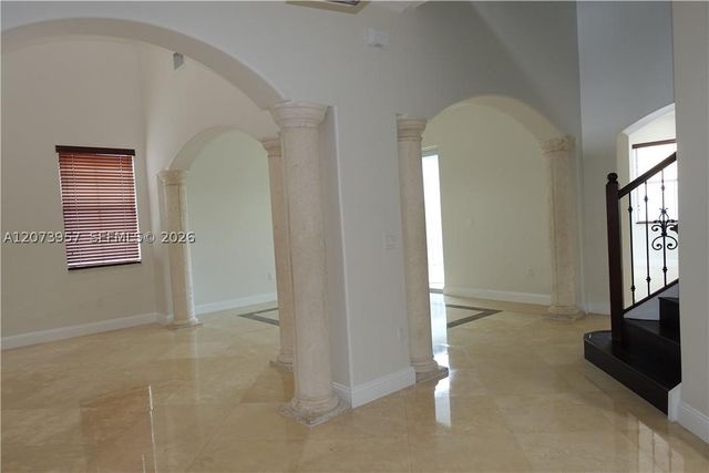 18125 NW 89th Ct, Hialeah, FL 33018