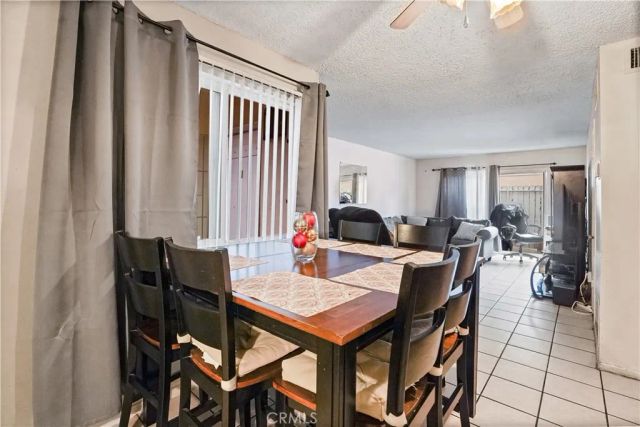 22855 Vanowen, West Hills, CA 91307