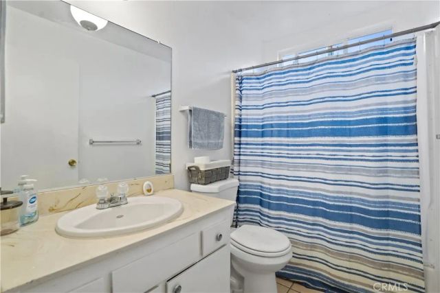 22855 Vanowen, West Hills, CA 91307