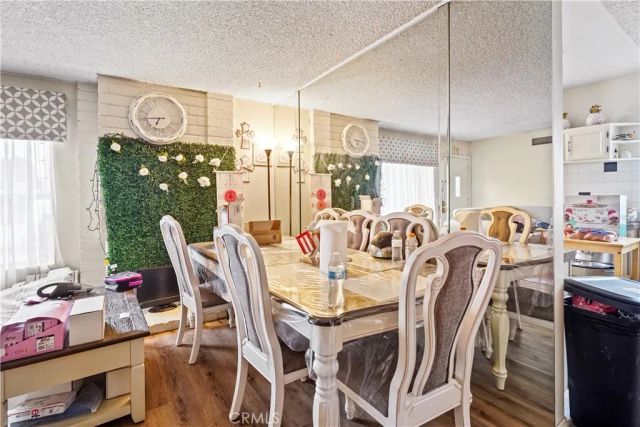 22855 Vanowen, West Hills, CA 91307