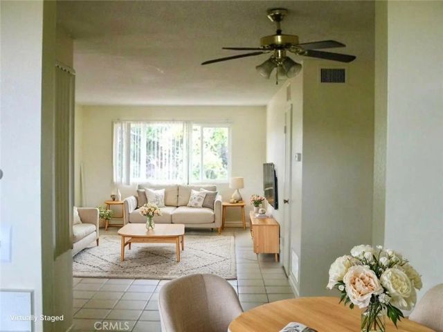 22855 Vanowen, West Hills, CA 91307