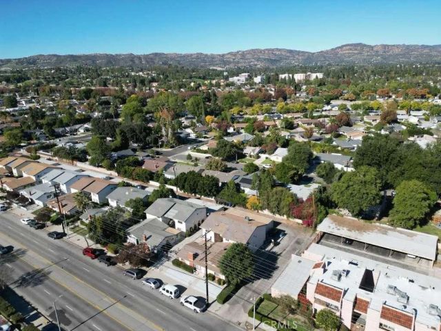 22855 Vanowen, West Hills, CA 91307