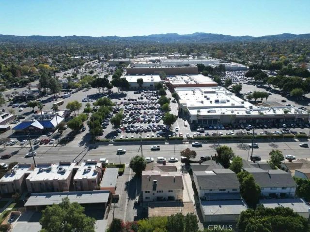 22855 Vanowen, West Hills, CA 91307