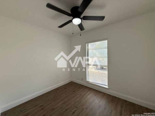 7923 Langport, San Antonio, TX 78239