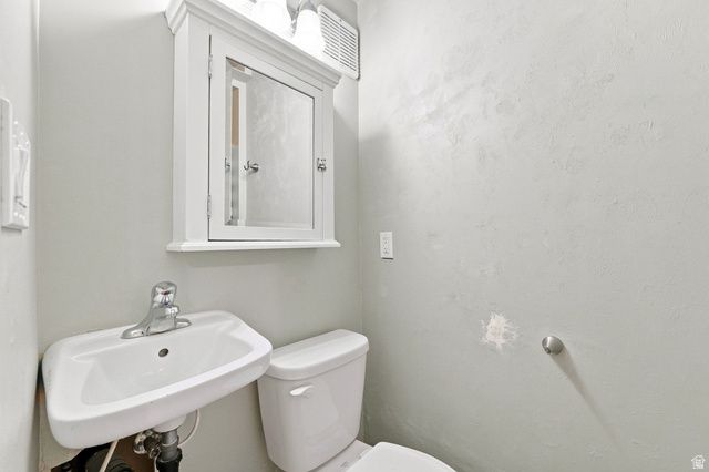 262 E CENTER ST, Bountiful, UT 84010