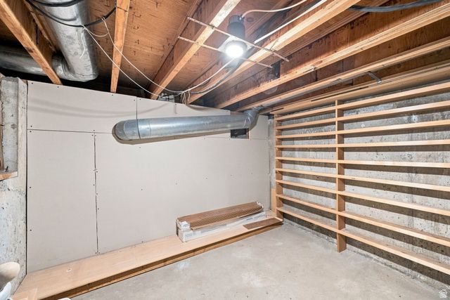 262 E CENTER ST, Bountiful, UT 84010