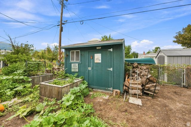 262 E CENTER ST, Bountiful, UT 84010