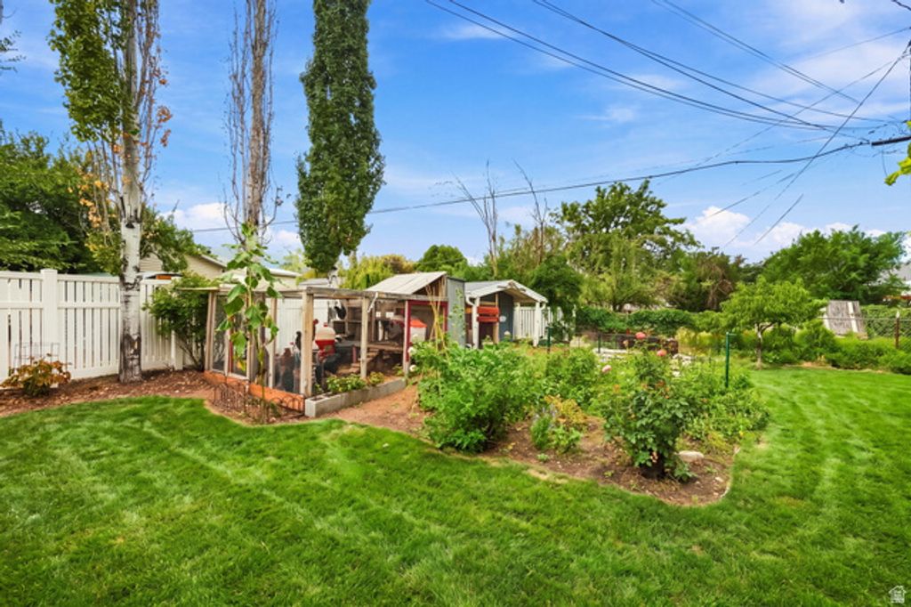 262 E CENTER ST, Bountiful, UT 84010 — photo 4