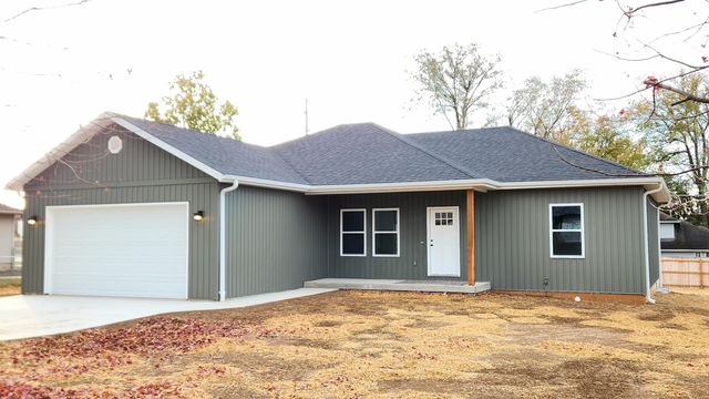 4046 W Juno Street, Springfield, MO 65802