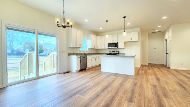 4046 W Juno Street, Springfield, MO 65802