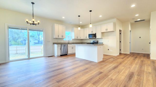 4046 W Juno Street, Springfield, MO 65802