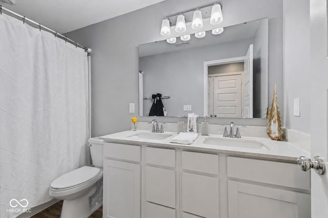 15948 Black Willow Lane, Fishers, IN 46040