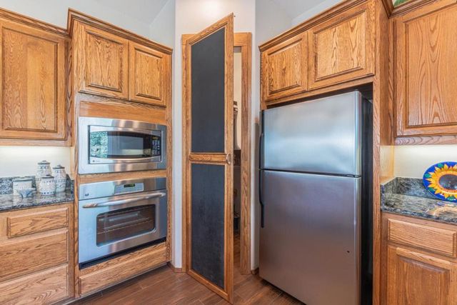 2188 Ridge Rider Road, Bradley, CA 93426