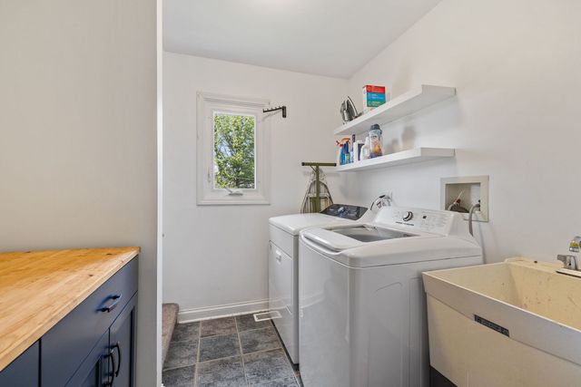 12351 W Warren Drive, Mokena, IL 60448