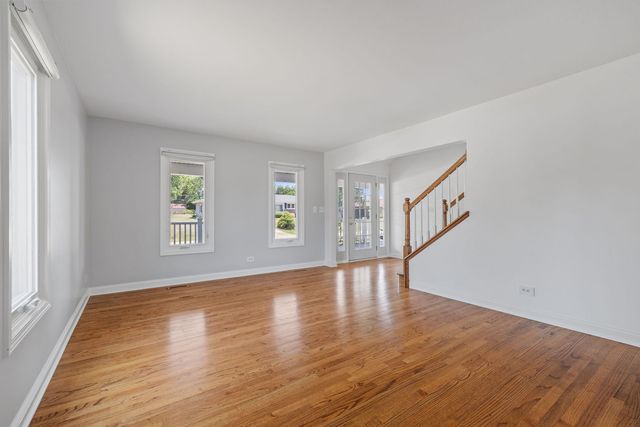 12351 W Warren Drive, Mokena, IL 60448