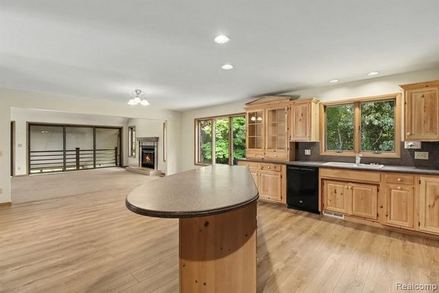 10250 Eagle Road, Davisburg, MI 48350