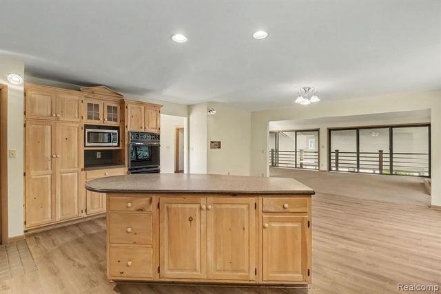 10250 Eagle Road, Davisburg, MI 48350