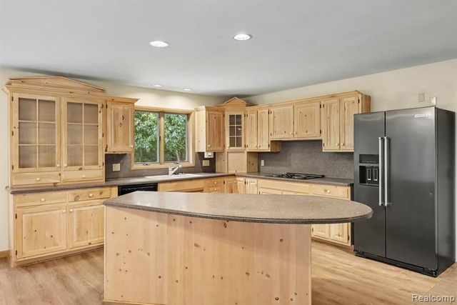10250 Eagle Road, Davisburg, MI 48350