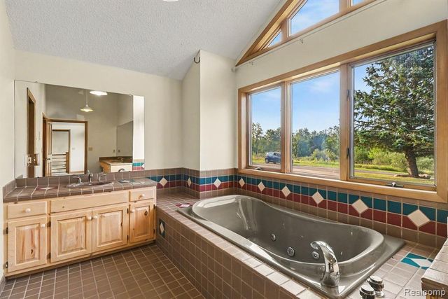 10250 Eagle Road, Davisburg, MI 48350