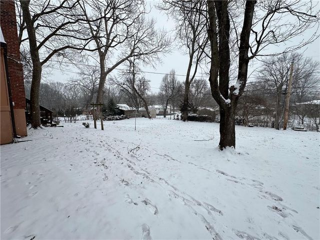 10817 W 70th Terrace, Shawnee, KS 66203