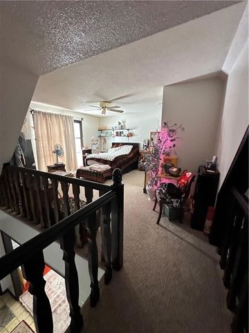 10817 W 70th Terrace, Shawnee, KS 66203