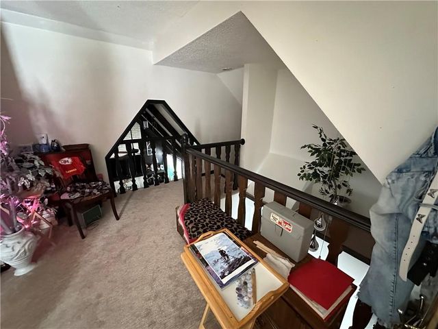 10817 W 70th Terrace, Shawnee, KS 66203